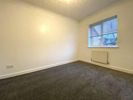 Honeysuckle Road, Hamilton, Leicester, LE5 - Photo 1