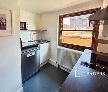 2 bedroom maisonette to rent Gardner Street, Brighton, East Sussex,... - Photo 6