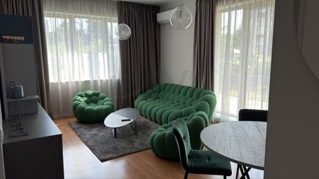 Apartament 2 camere cu curte de 50 mp parter Luxuria Residence parcare inclusa - Fotografie 2