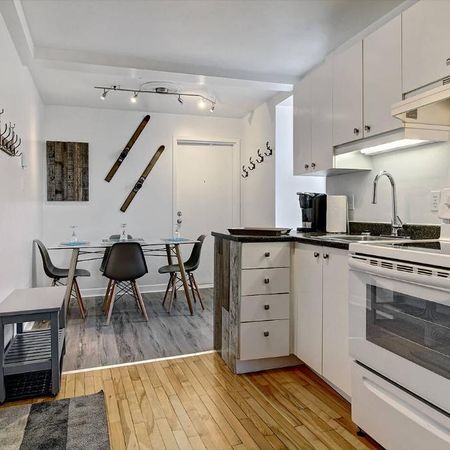 Joli 3 1/2 en plein coeur du Vieux Québec - Photo 3