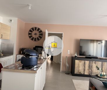 Location Appartement 3 pièces 65m² ST LAURENT DE MURE 69720 - Photo 3