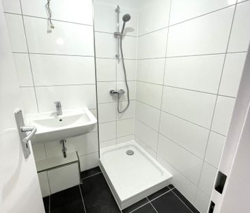 Charmante 3-Zimmer-Etagenwohnung in Wolfsburg  64 m² mit Dusche un... - Photo 2