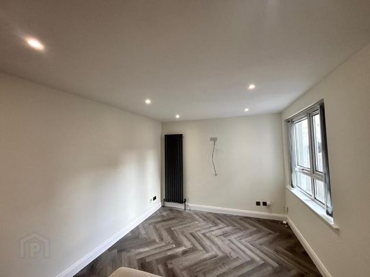 The Courtyard, 4 Mary Street, Newtownards, BT23 4GB - Photo 1