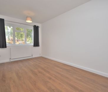 2 bedroom flat to rent, - Photo 4