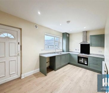 3 bedroom terraced house to rent - Photo 6