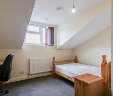 7 bedroom end of terrace house to rent - Photo 5