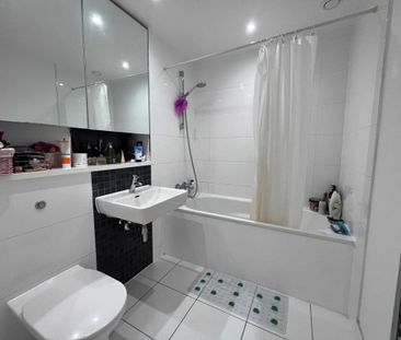 1 bed Flat for rent - Photo 6