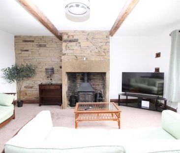 2 bedroom cottage to rent - Photo 1