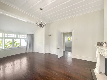 Typical 4 bedroom Villa in Remuera - Photo 5