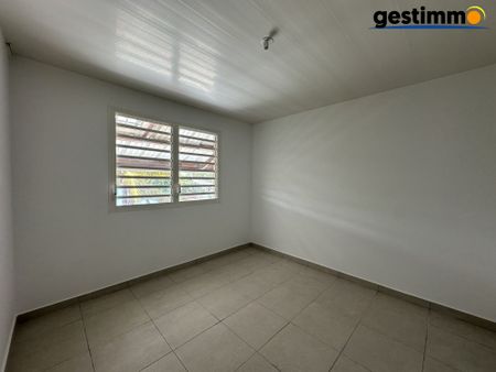 Location Appartement 4 pièces 67m² CAYENNE 97300 - Photo 5