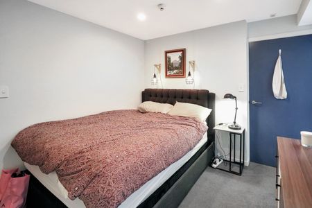 Apartment Living - Photo 4