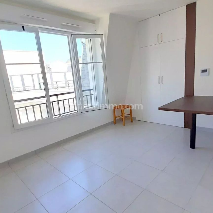 Location Appartement 1 pièces 26 m2 à Clamart - Photo 1