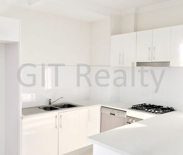 Amazing two-bedrooms apartment in Liverpool - Photo 5