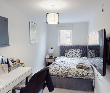 6 bedroom house to rent - Photo 1