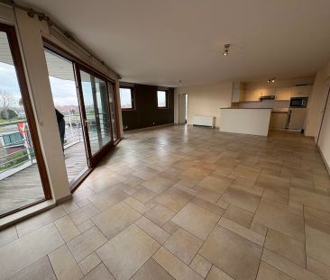 Heel ruim appartement met drie slaapkamers en twee terrassen te Zee... - Photo 2