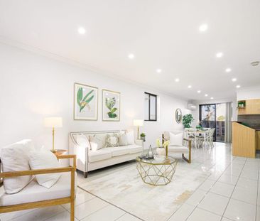 Convenient & Quietly Setback 3-Bedroom Townhouse - Photo 1