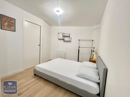 Location Appartement 1 pièce 34m² LYON 2ème - Photo 3