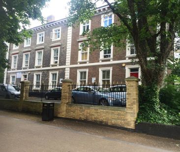 2 Bed Flat, New Walk, LE1 - Photo 2