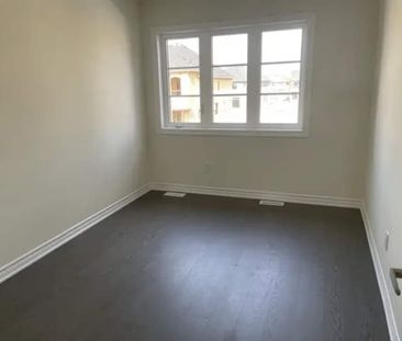 4 bedroom for rent in Whitby - Photo 6