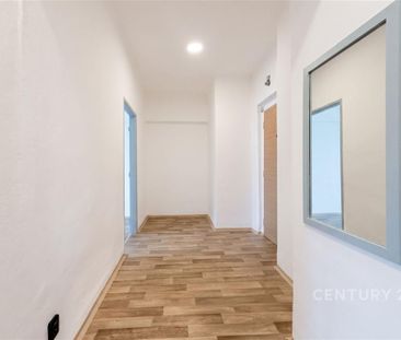 Pronájem bytu 1+1 37 m2 - Fotografie 1