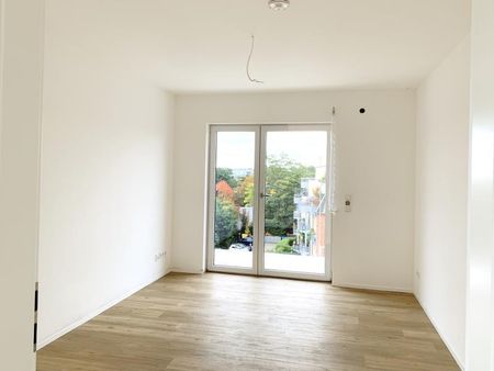 FÜ: Weitblick - Exklusiv - 3-Zi-Whg (5.OG m. A) mit Dachterrasse, 2 Balkonen, EBK, 2 TG-Stellplätze - Photo 5