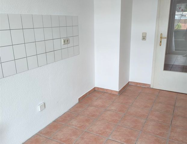 Schöne 2 R-Whg, Bad mit Fenster und Balkon! - Photo 1