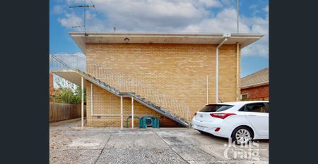 Spacious Studio Delight - Photo 2