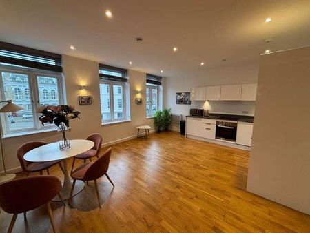 Church Street, Staines-upon-thames, Surrey, TW18 - Photo 2