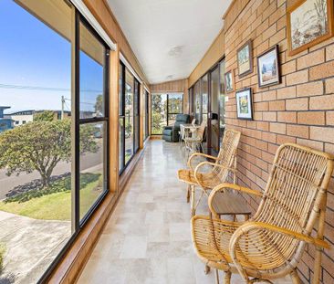Stunning Coastal Living with Breathtaking Ocean Views - Photo 3