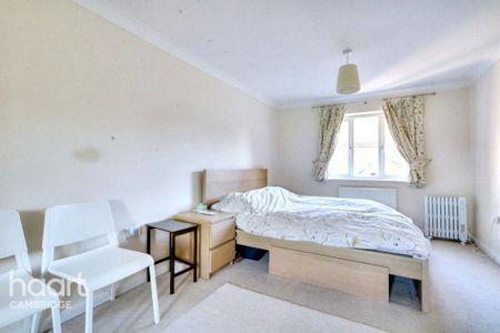 4 bedroom link detached house to rent - Photo 5