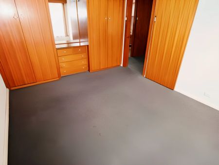 1 Bed, 1 Bath - Photo 2