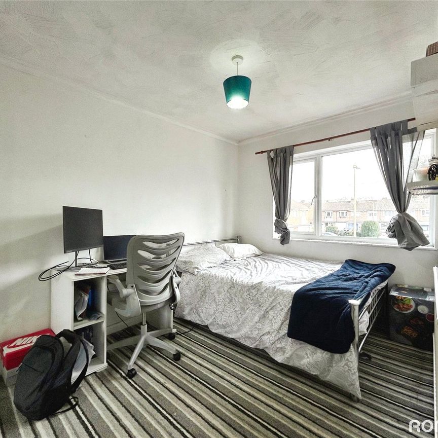 4 bedroom house to rent - Photo 1