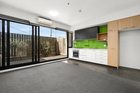 2/341 Heidelberg Road, Northcote VIC 3070 - Photo 5