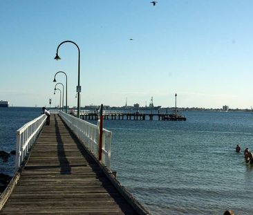Port Melbourne - Photo 5