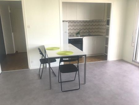 Location Appartement 1 pièce 28m² GRENOBLE 38100 - Photo 4