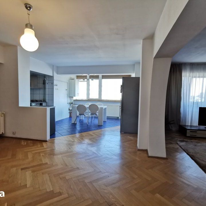 Apartament Central, bloc Casa Cartii - Fotografie 1