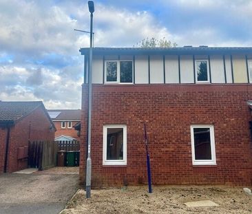 PETERBOROUGH - Photo 3