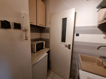 Kawalerka w centrum przy Galaxy, wynajem !!! - Photo 4