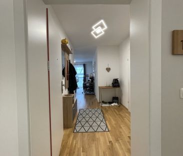 Neuwertige 2-Zi-Wohnung 55m² mit Loggia, Parkplatz & Fußbodenheizun... - Photo 3