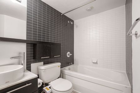 For Lease - 25 Carlton Street Unit# 328, Toronto, Ontario - Photo 4