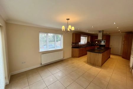 London Road, Brandon - Photo 2