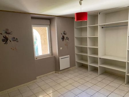 Location Appartement 3 pièces 85m² MOLIERES SUR CEZE 30410 - Photo 2