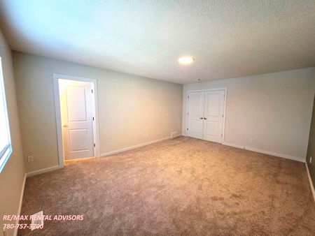 UPPER 2432 206 Street Northwest - Photo 3