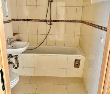 Familienfreundliche 4-Zimmerwohnung in Halle-Neustadt - Photo 6