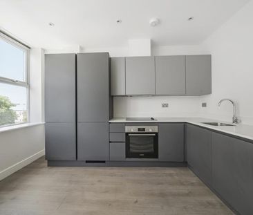 Stamford House, Guildford - 1 bedroomProperty for lettings - Seymours - Photo 3