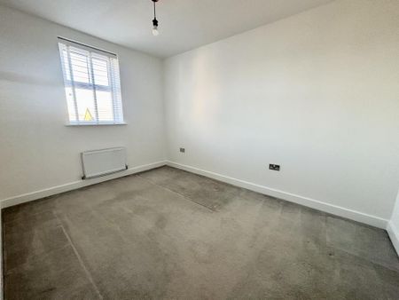 4 bedroom detached house to rent - Photo 5