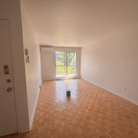 Grand 4 1/2 Longueuil rue Front - Photo 4