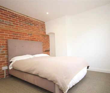 1 bedroom end of terrace house to rent - Photo 2