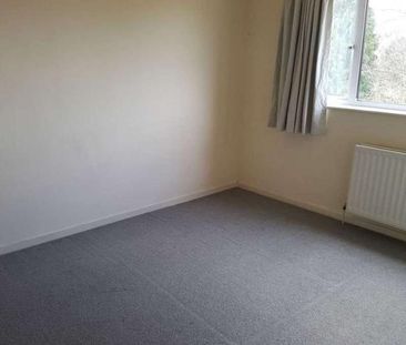 Ferndells, Hatfield, AL10 - Photo 2