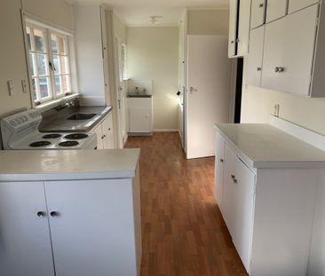 3 bedroom home - Photo 6